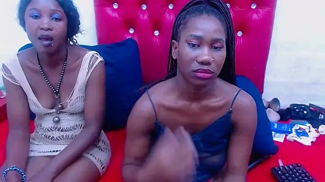 XSCARLETQUEENXX live sex cam