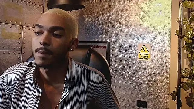 MarcusRain_ live sex cam