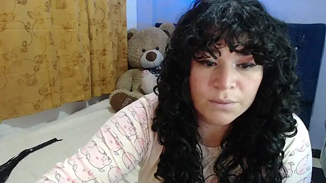 ANGELIQUE_KLANE live sex cam