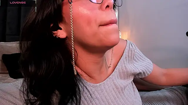 Scarlett_musik's cam snapshot