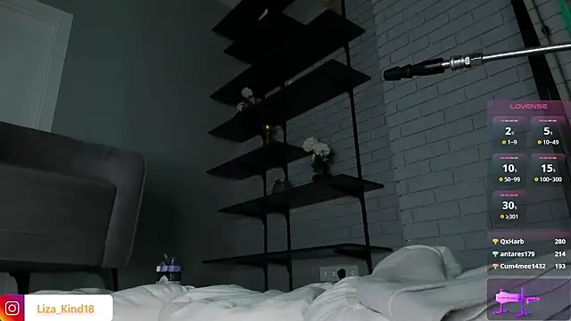 juicy-pussy's cam snapshot