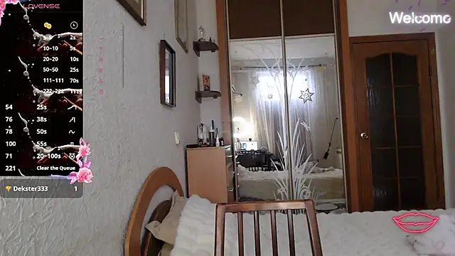 Yevgeshka-Milashka live sex cam