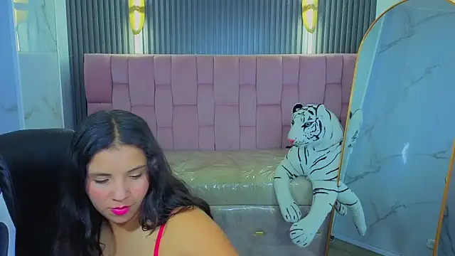 Dulce17_b's cam snapshot