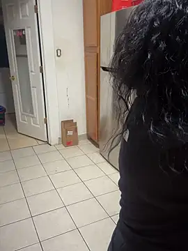 kimmiakiss22's cam snapshot