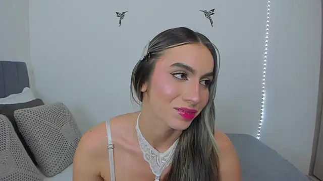 im_sarah34's cam snapshot