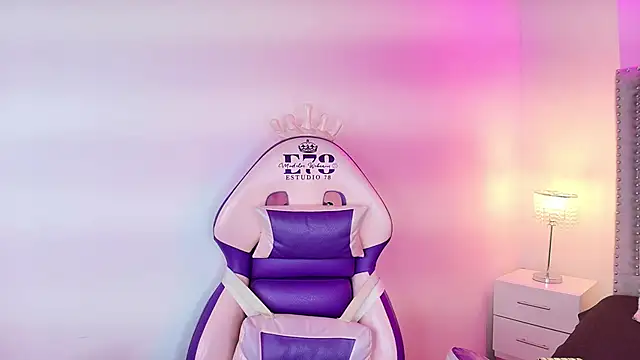 Lia_adamsss's cam snapshot