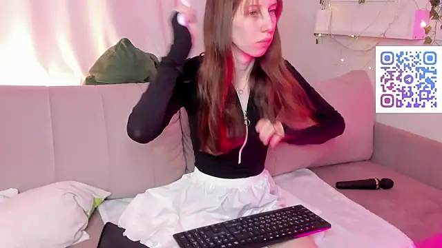 Lisbeth__Salander's cam snapshot