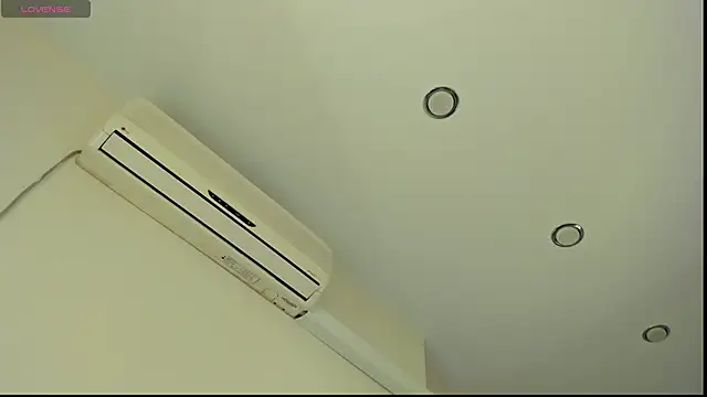 Bonn1e_Rose's cam snapshot