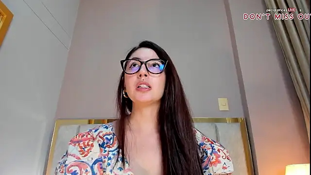 Emilywatsonn's cam snapshot