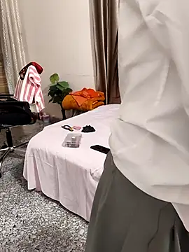 Shalu_G's cam snapshot