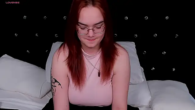 Lily__Evans's cam snapshot