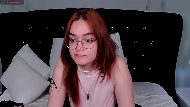 Lily__Evans's cam snapshot