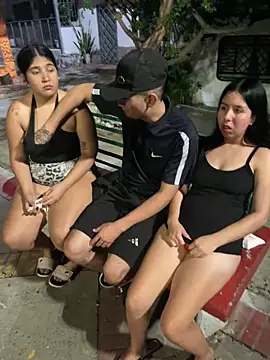 royalgirls_x's cam snapshot