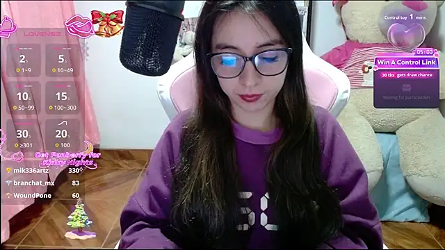 Maggie_Fox3's cam snapshot