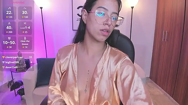 raven_stonee's cam snapshot