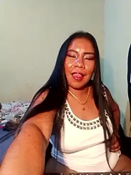 rosmery-navarro's cam snapshot