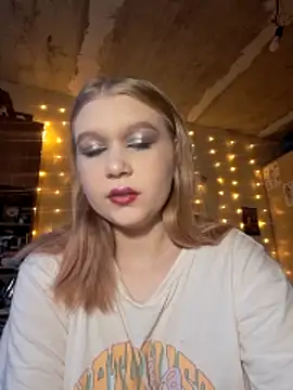 quiet_glow707's cam snapshot