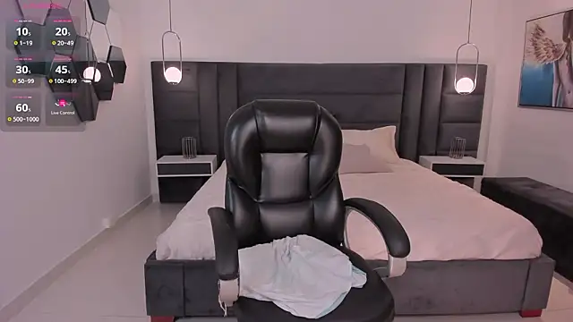 SarahYates's cam snapshot