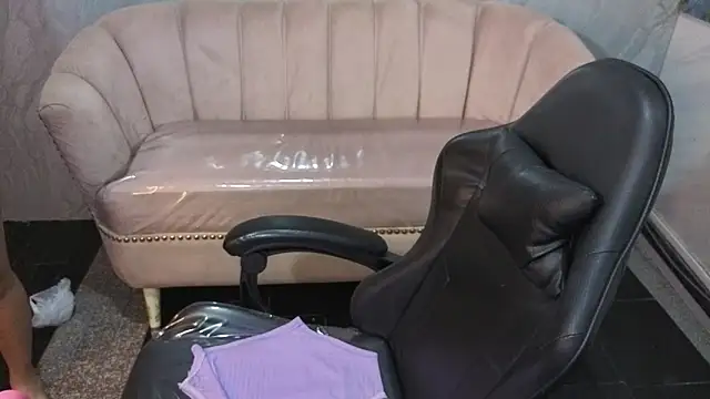 Crystal1_b_'s cam snapshot