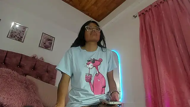 luna_velveth's cam snapshot