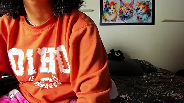 meredit_cris23's cam snapshot