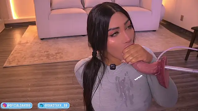 Dakota_Lee's cam snapshot