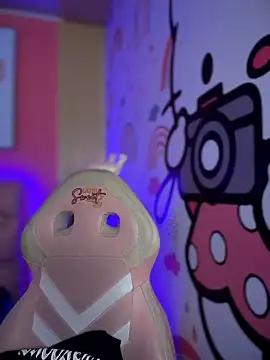 Megaan__More's cam snapshot