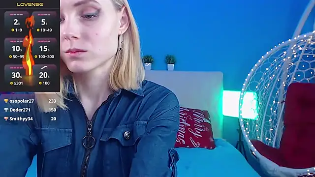 Gina_Gina_love's cam snapshot