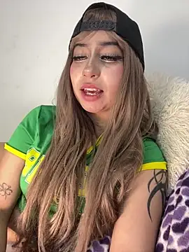 lunaapppp live sex cam