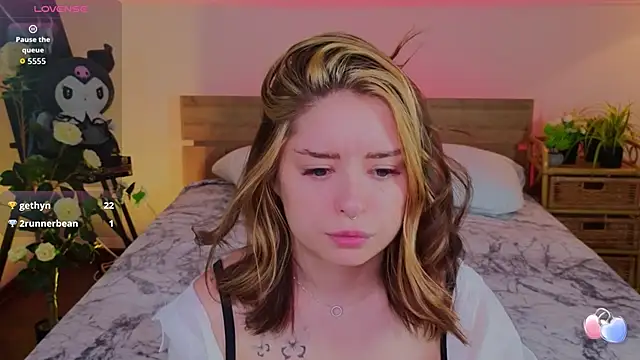 _Amelia_Shine_'s cam snapshot