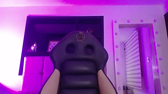 katty_mansini_'s cam snapshot