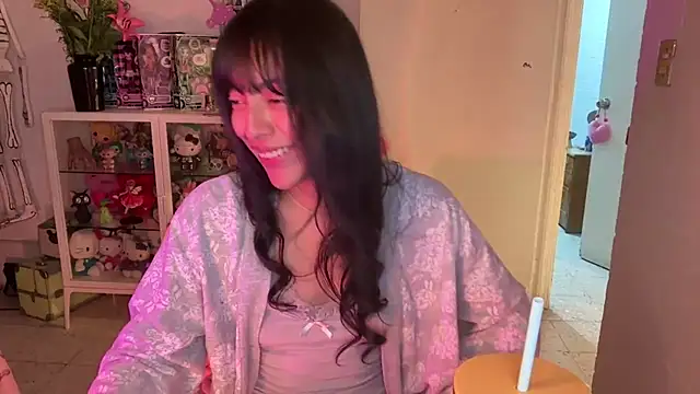 kaithra live sex cam