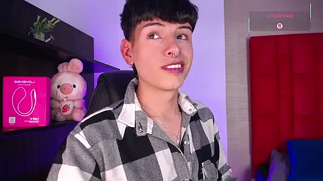 Ezra_Storm live sex cam