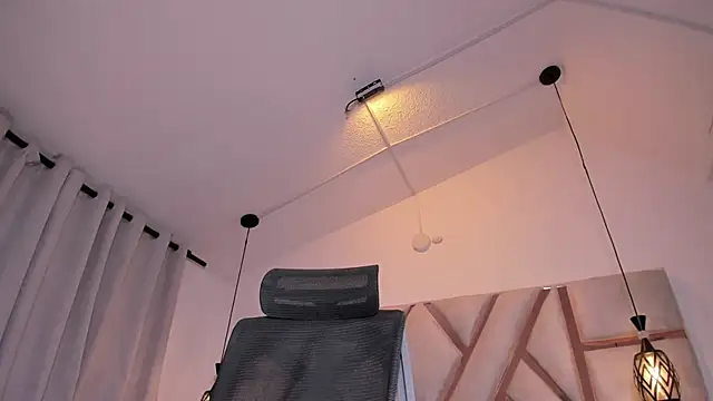 shineevg live sex cam