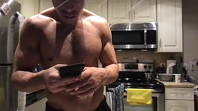 BigGuyMuscle live sex cam