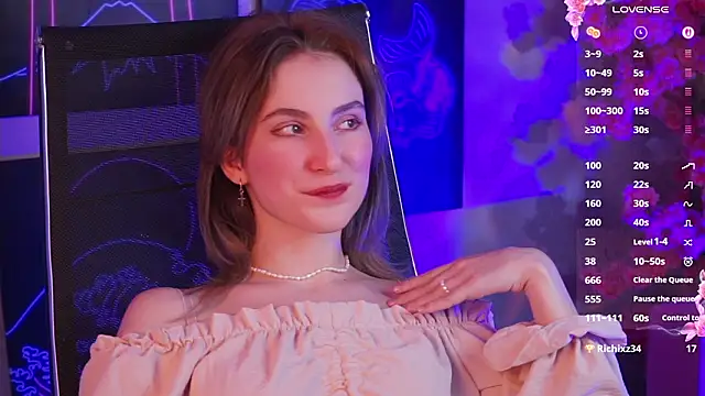 LuxRayi live sex cam