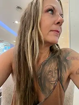 RubyInk's cam snapshot