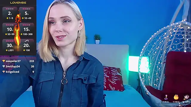 Gina_Gina_love's cam snapshot