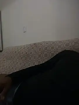 hudson19cm's cam snapshot