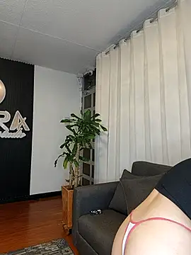 cristal__violetaa's cam snapshot