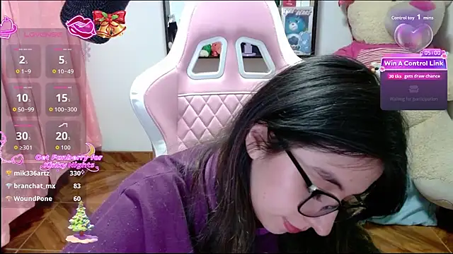 Maggie_Fox3's cam snapshot