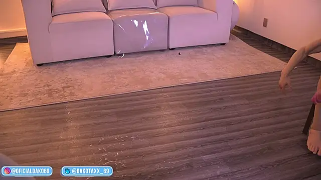 Dakota_Lee's cam snapshot