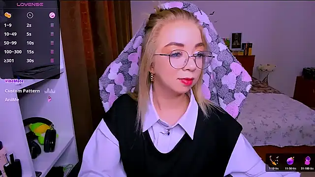 littleSiyfairy's cam snapshot