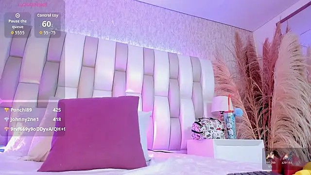 Ari_lynn_'s cam snapshot