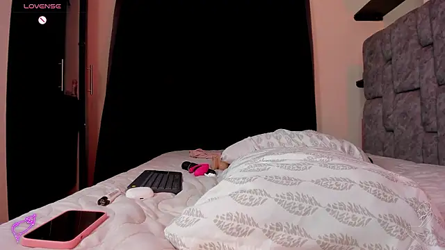 Danyhottits's cam snapshot