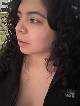 kimmiakiss22's cam snapshot