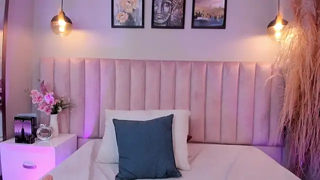 Mia__Walker's cam snapshot