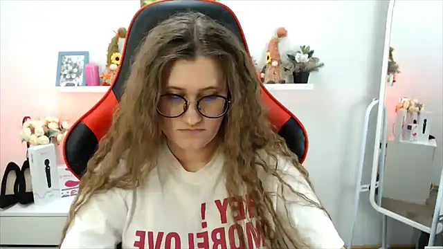 Lucky_Lana's cam snapshot