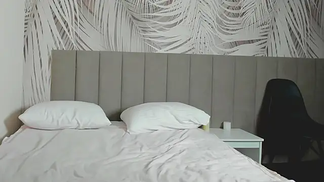 AdeleSilvy live sex cam