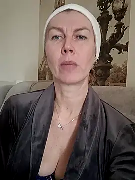 stellahere8's cam snapshot